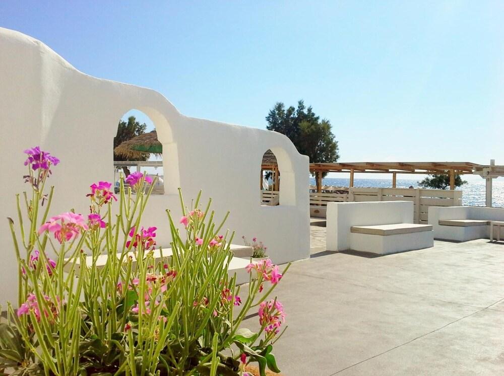 Elmarel Kamári Exterior foto
