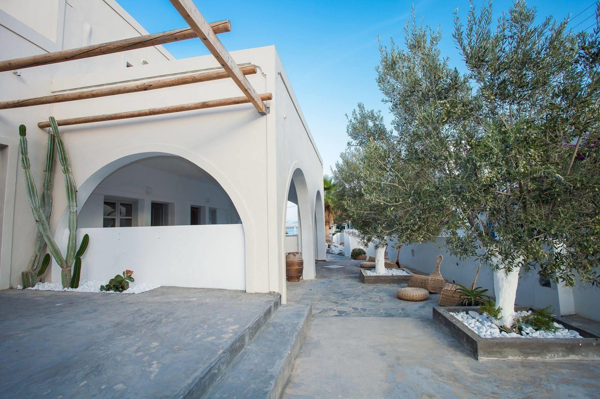 Elmarel Kamári Exterior foto